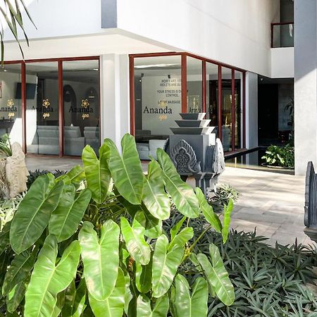 Pacific Hotel & Spa Siem Reap Exteriör bild