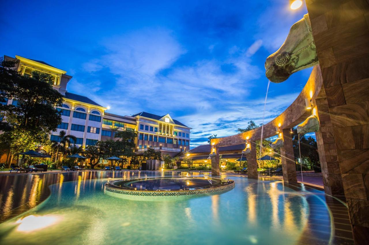 Pacific Hotel & Spa Siem Reap Exteriör bild