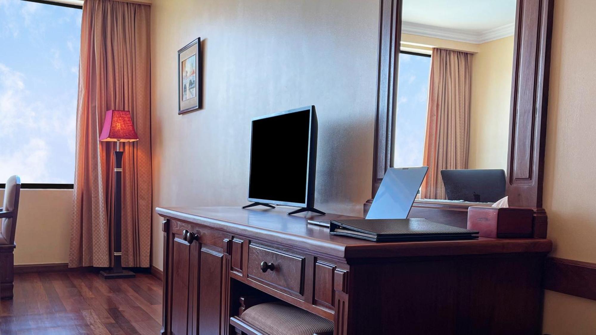 Pacific Hotel & Spa Siem Reap Exteriör bild