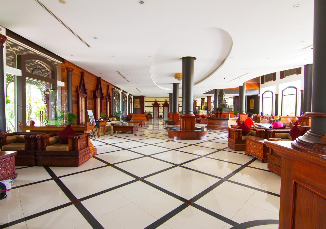Pacific Hotel & Spa Siem Reap Exteriör bild
