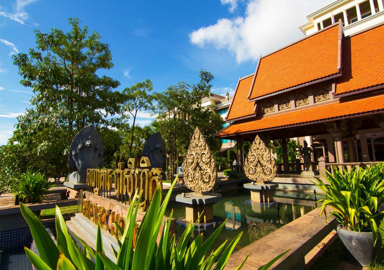 Pacific Hotel & Spa Siem Reap Exteriör bild