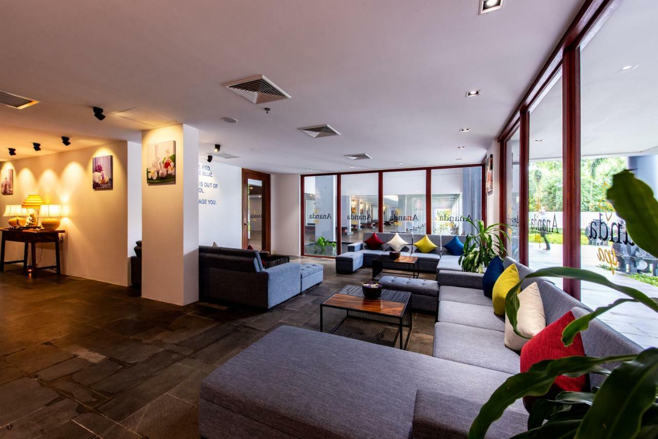 Pacific Hotel & Spa Siem Reap Exteriör bild