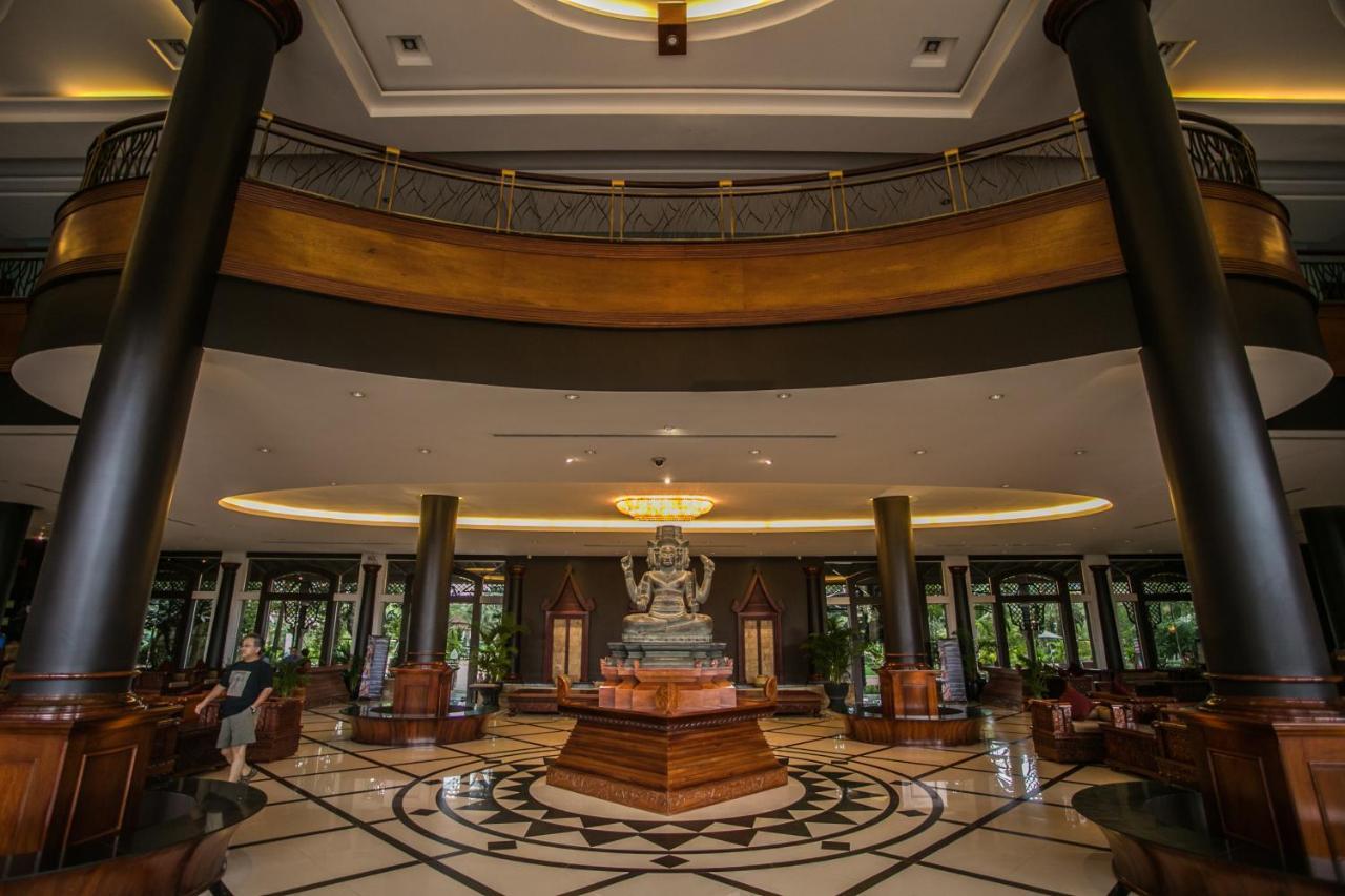 Pacific Hotel & Spa Siem Reap Exteriör bild